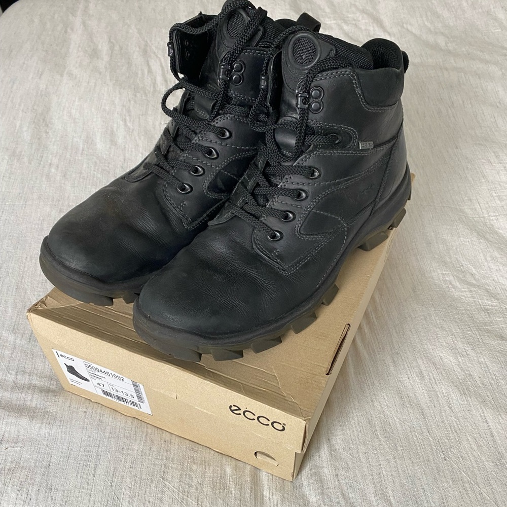Ecco Track 5 boots